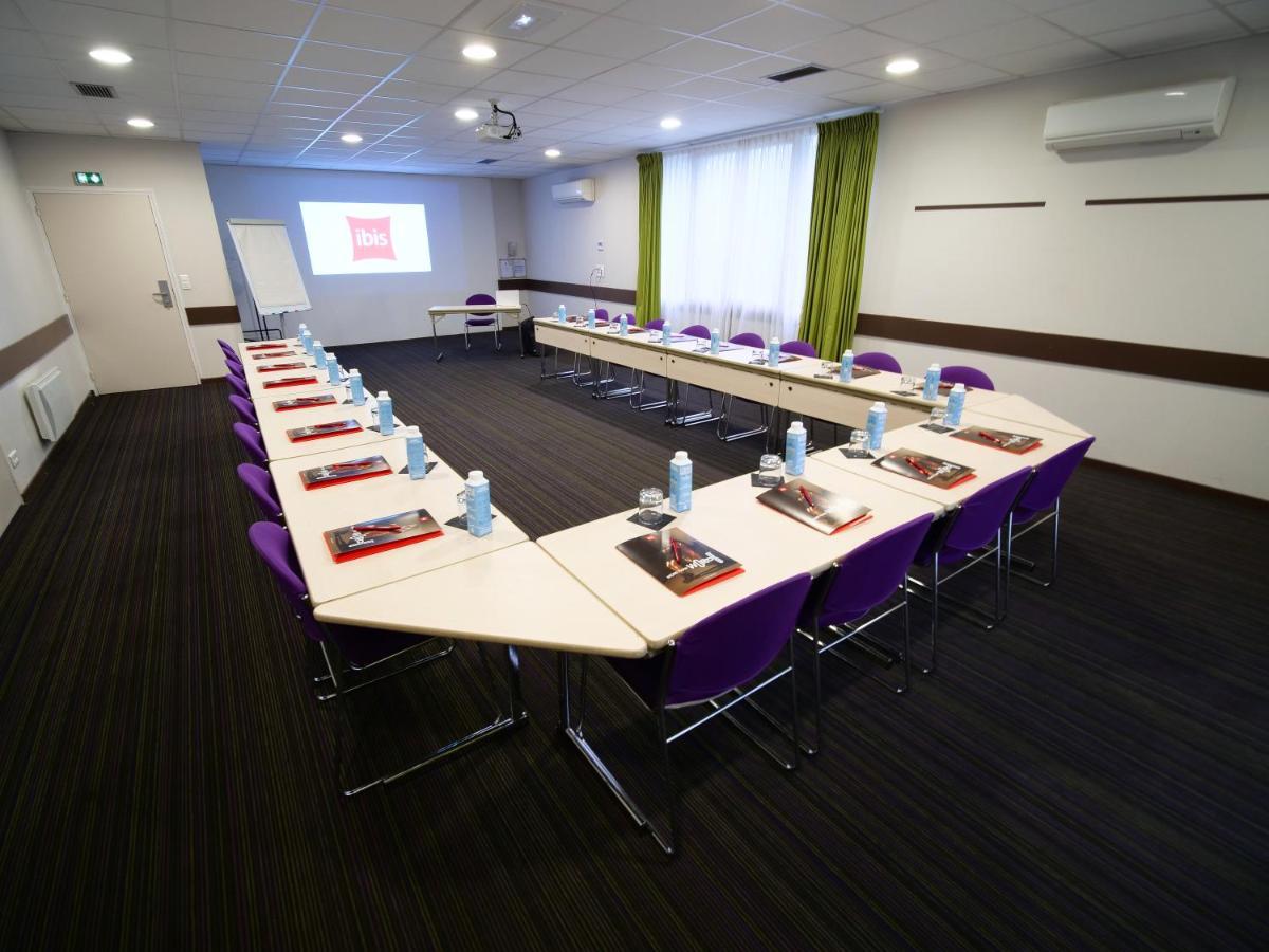 Ibis Chartres Ouest Hotel 3*
