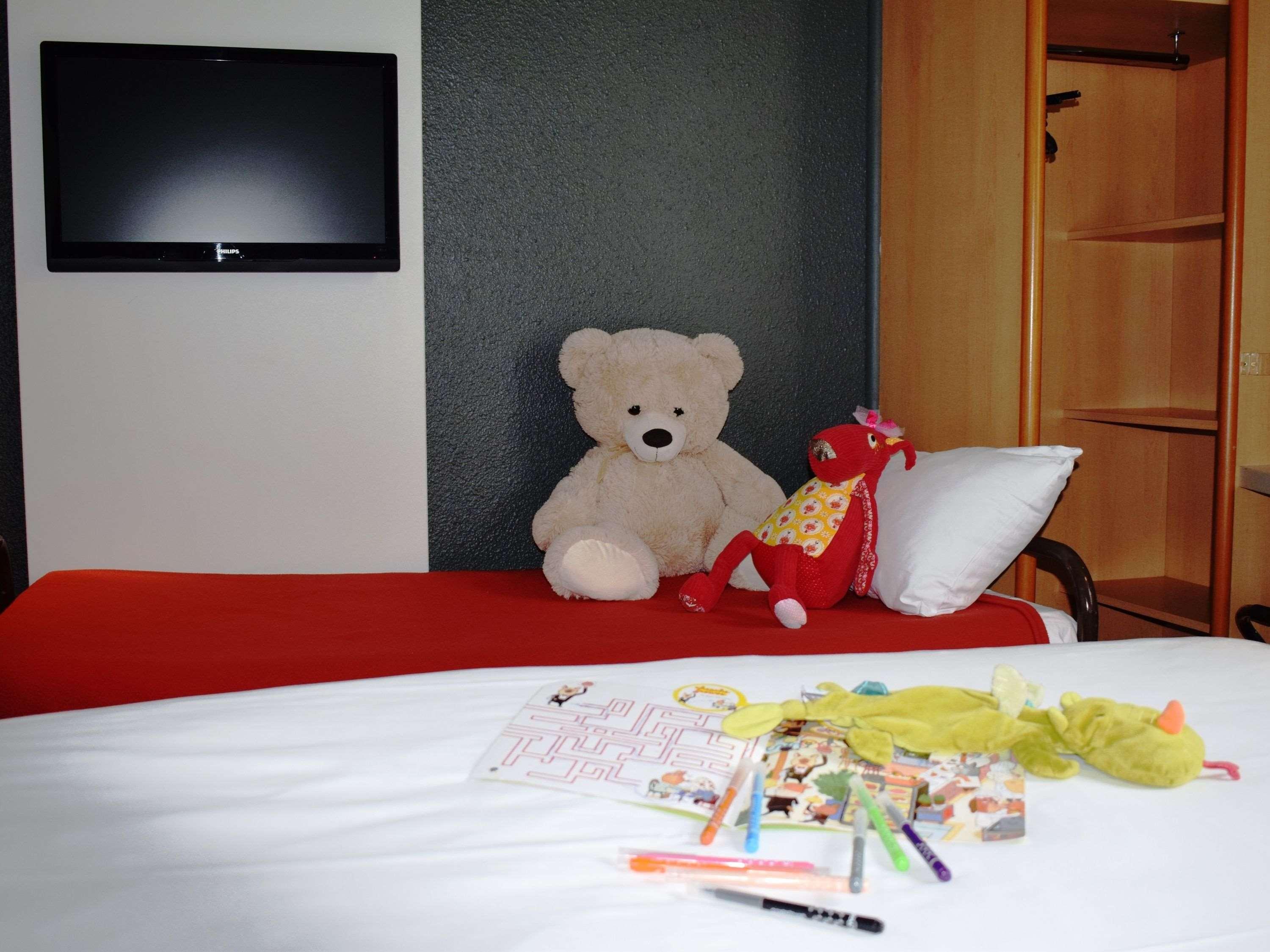 Ibis Chartres Ouest