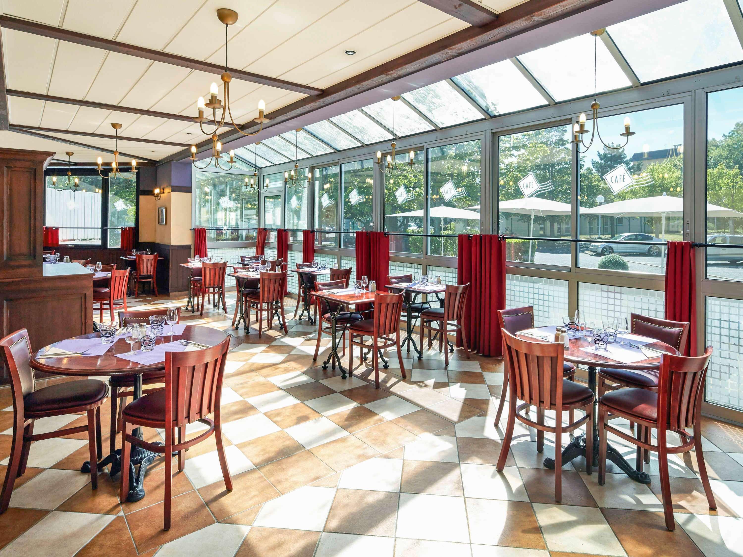 Ibis Chartres Ouest 3* Lucé
